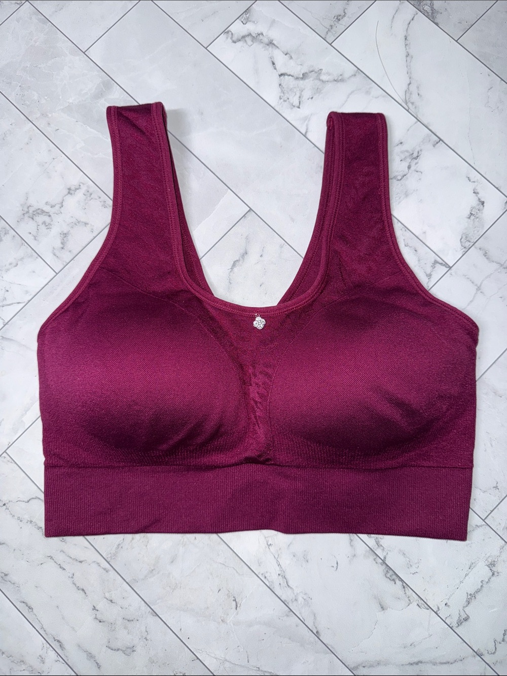 NWT Breezies Active Comfort Seamless Wirefree Contour Bra Berry Large